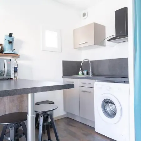 Apartment Le Baudelaire - Cosy Et Parking A Grenoble